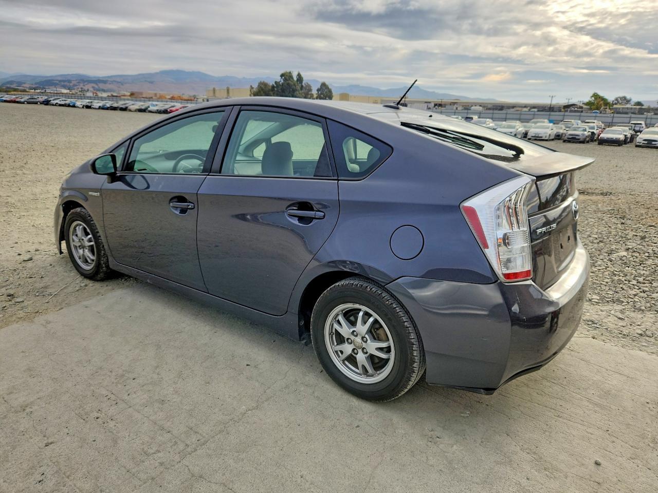 2010 Toyota Prius Ii - Фото 2