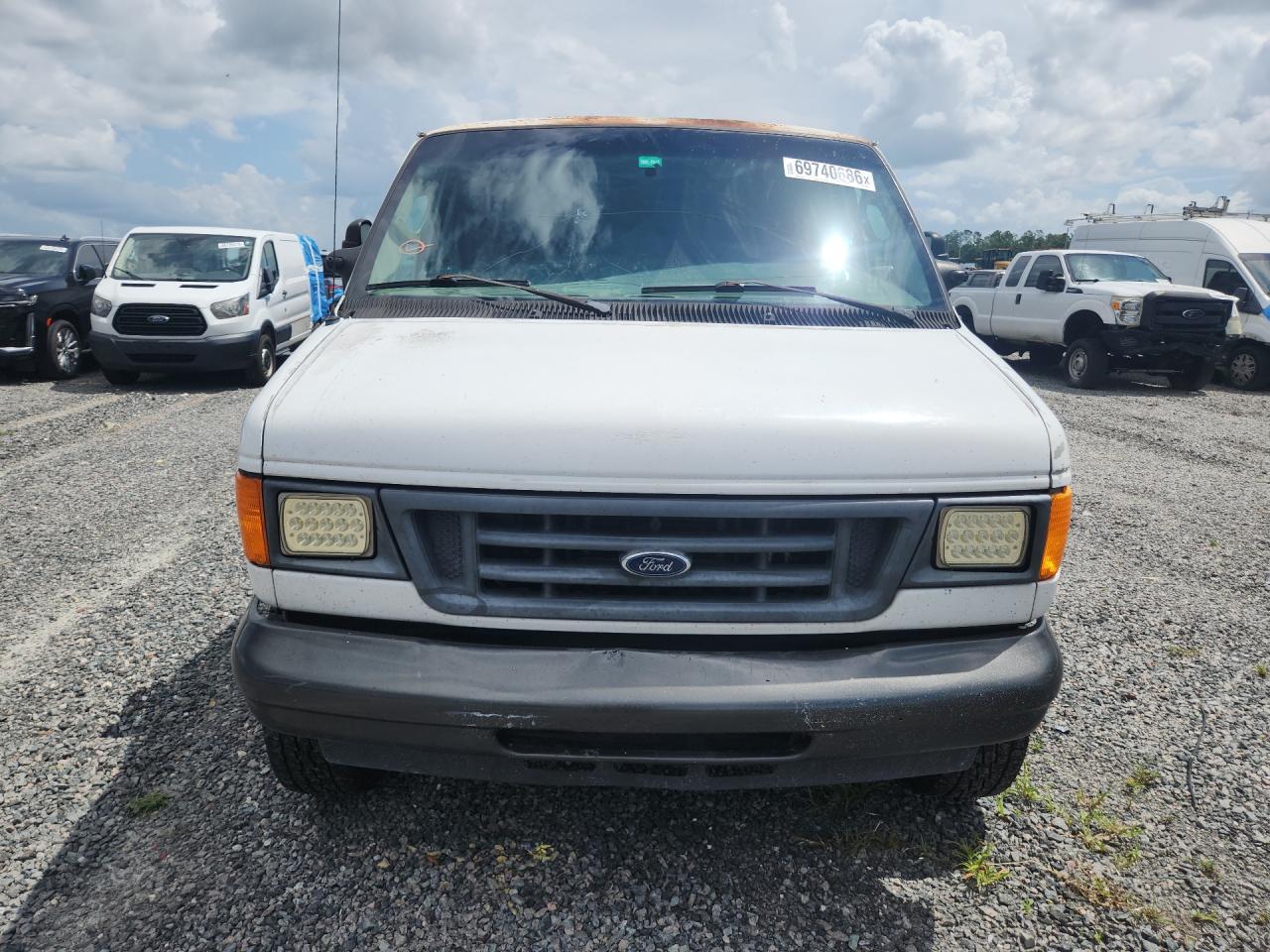 2006 Ford Econoline E350 Super Duty Van - Фото 5