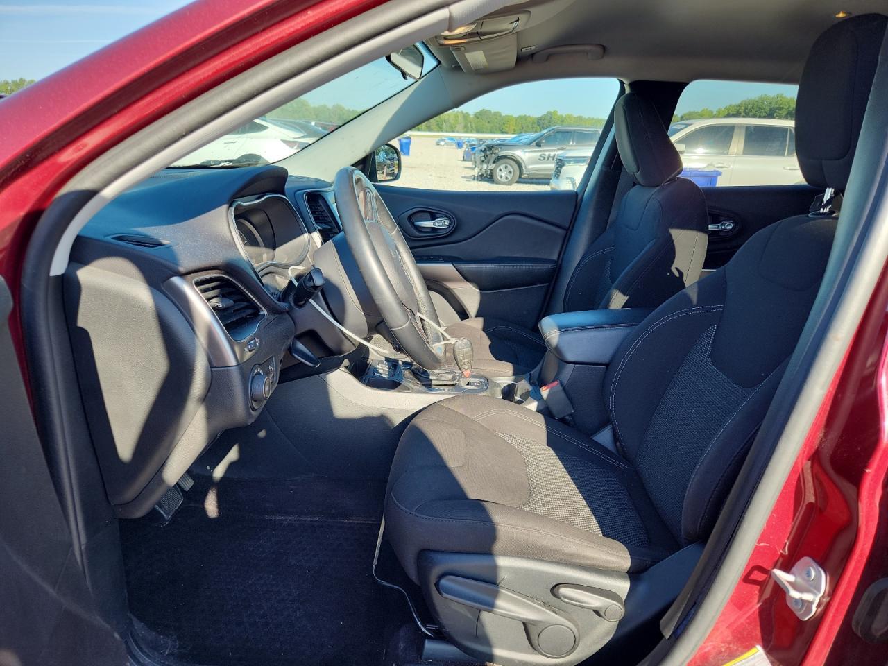 2019 Jeep Cherokee Latitude - Image 7