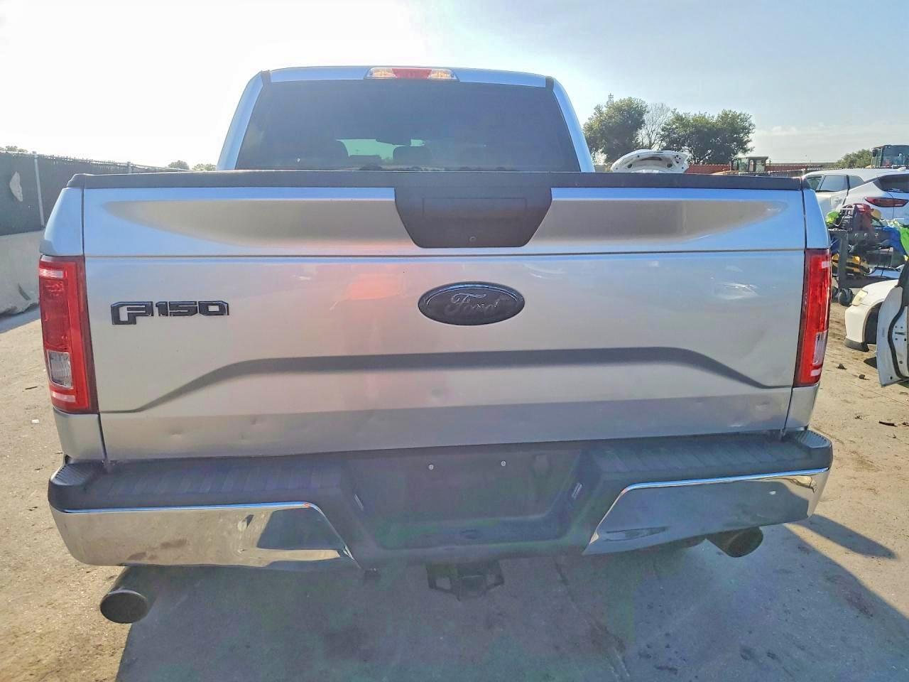 2017 Ford F150 Supercrew - Фото 6