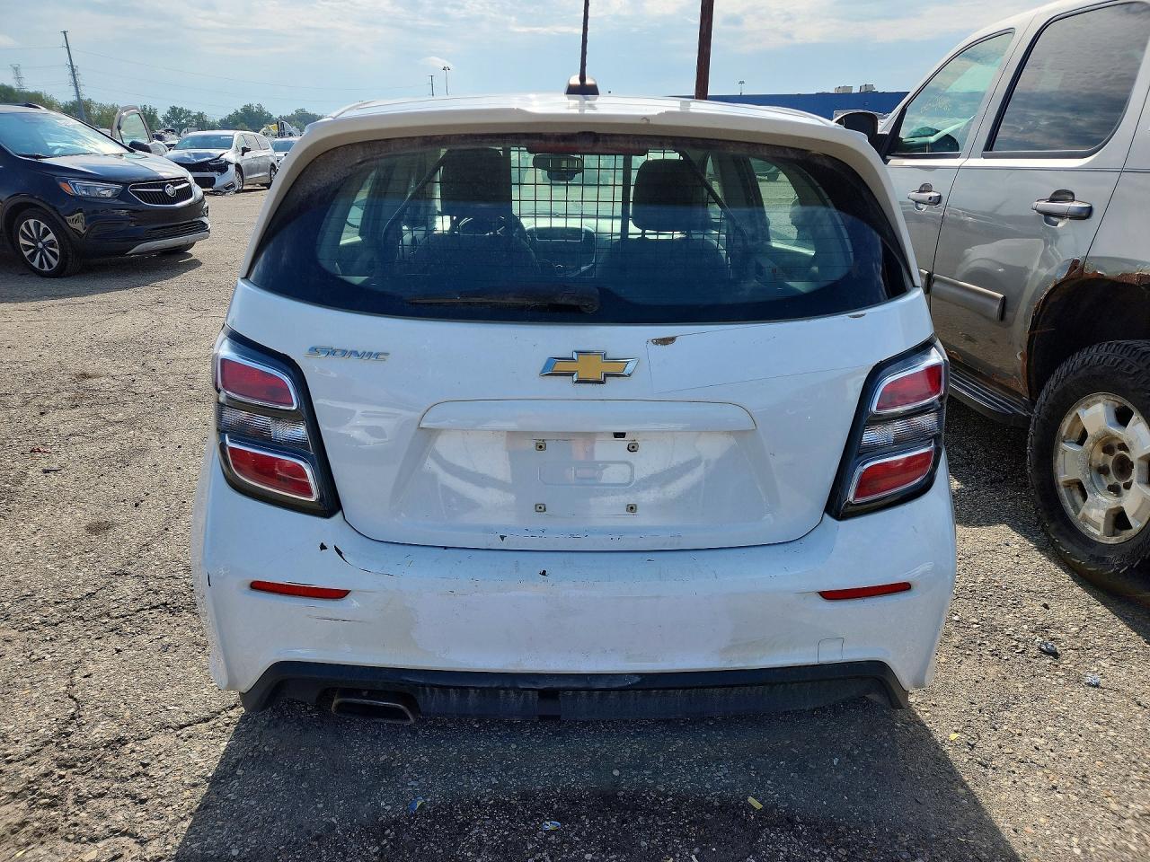 2020 Chevrolet Sonic - Image 6