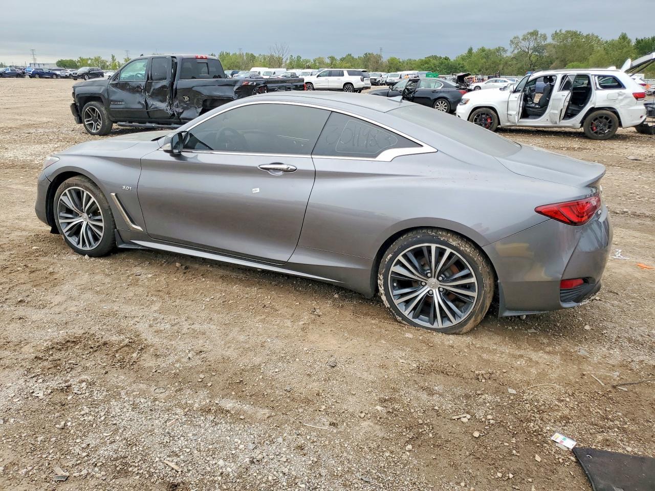 2018 Infiniti Q60 3.0T Luxe - Фото 2