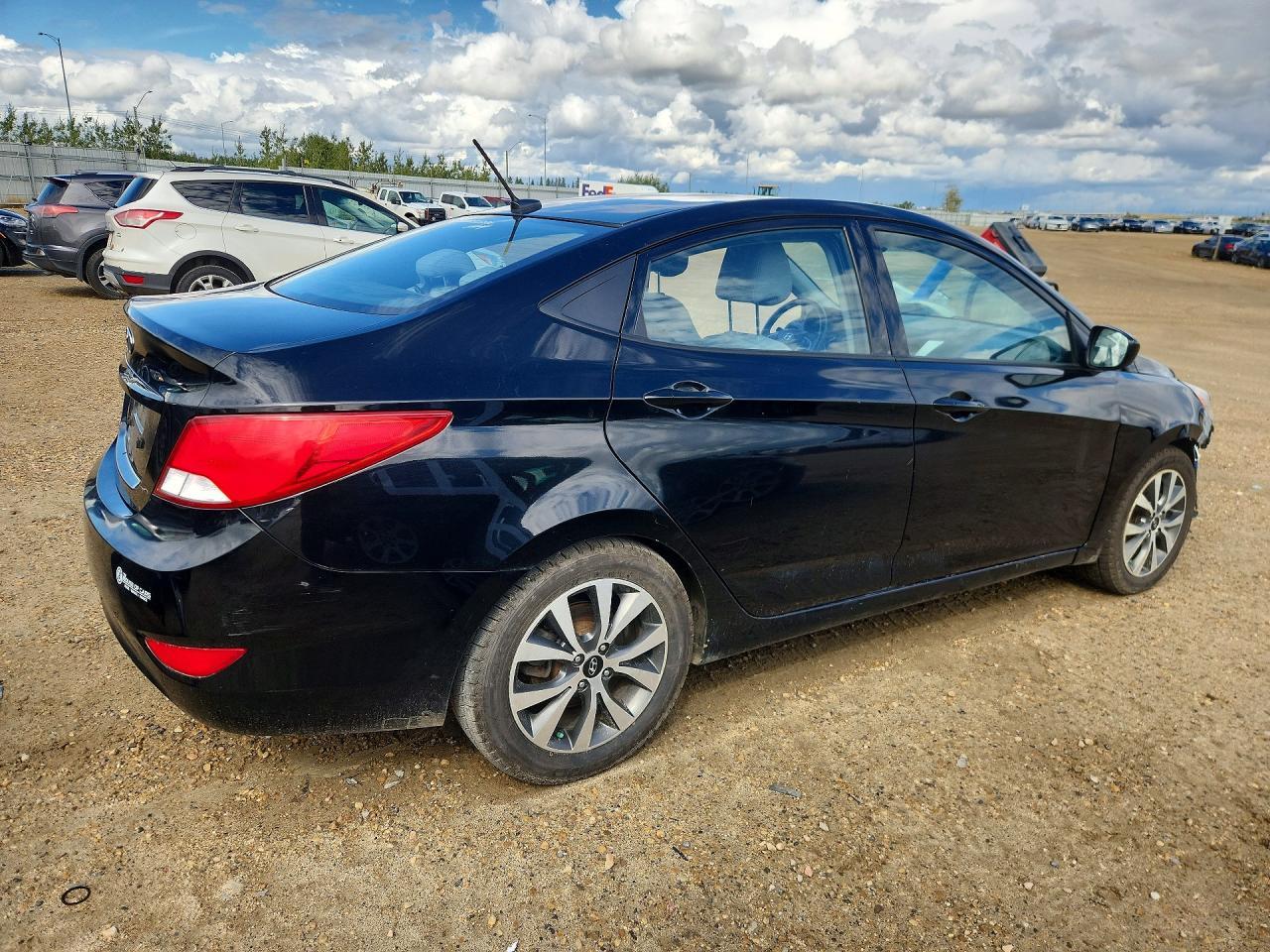 2017 Hyundai Accent Se - Image 3