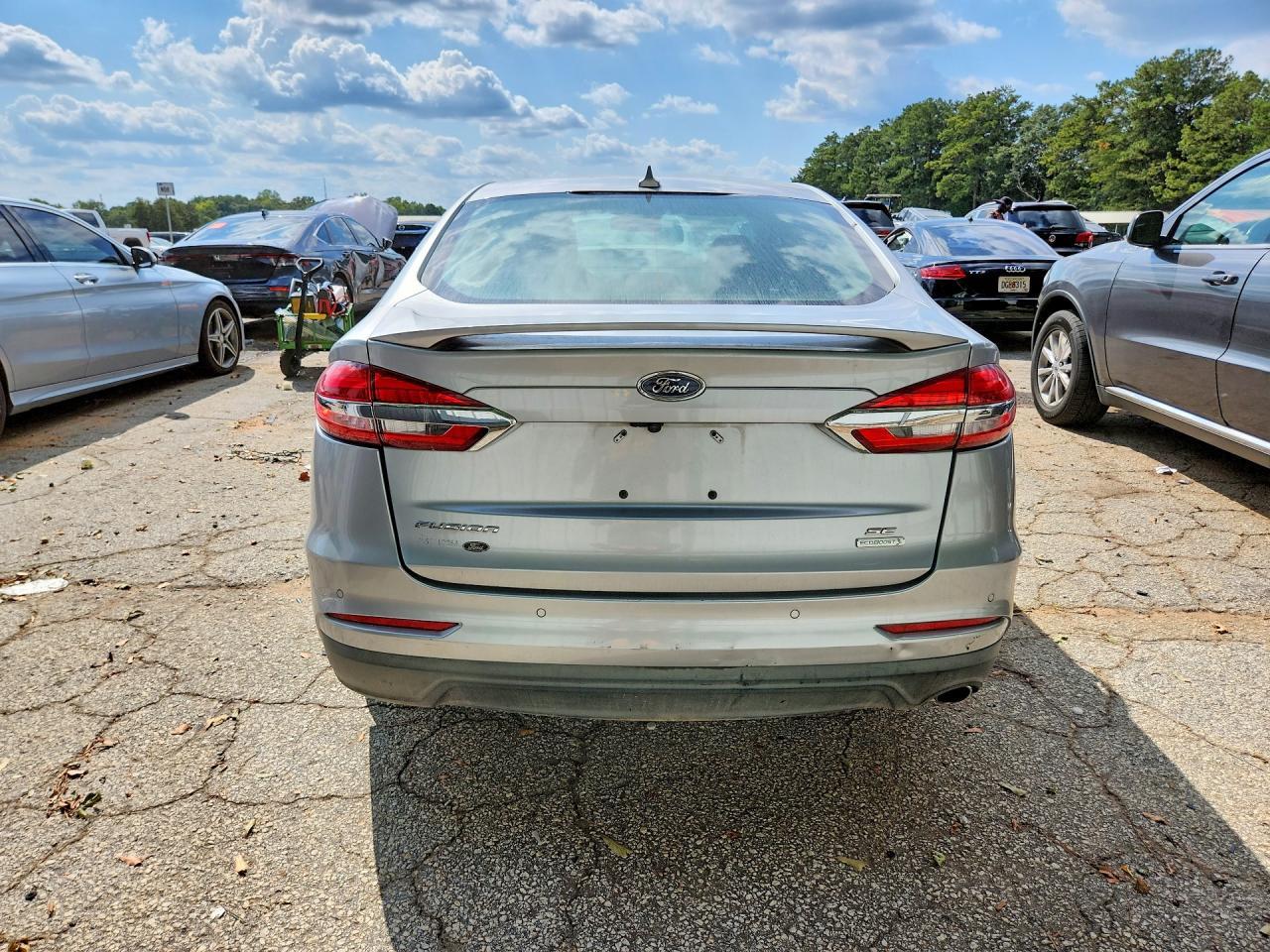 2020 Ford Fusion Se - Фото 6
