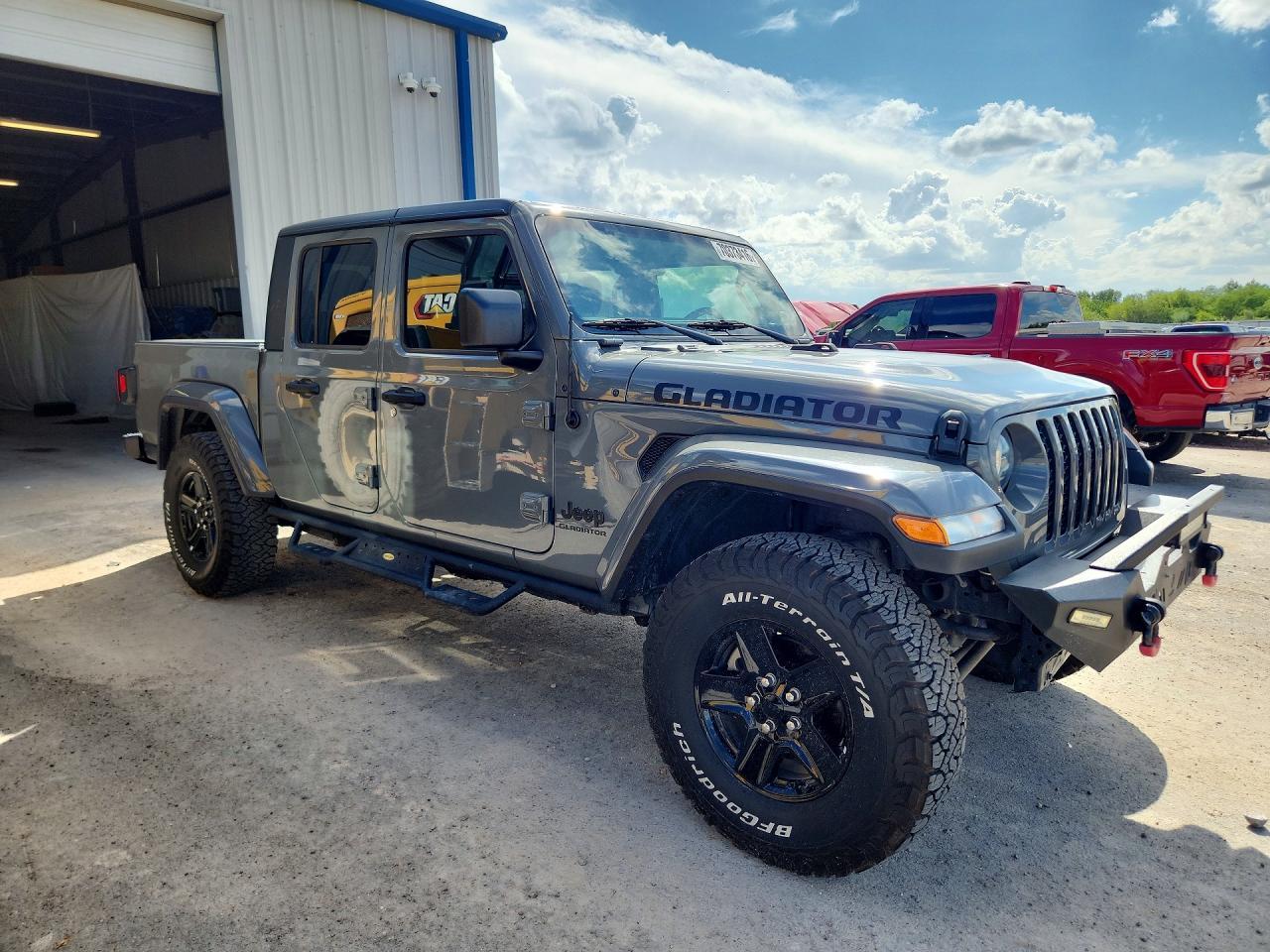 2021 Jeep Gladiator Sport - Фото 4