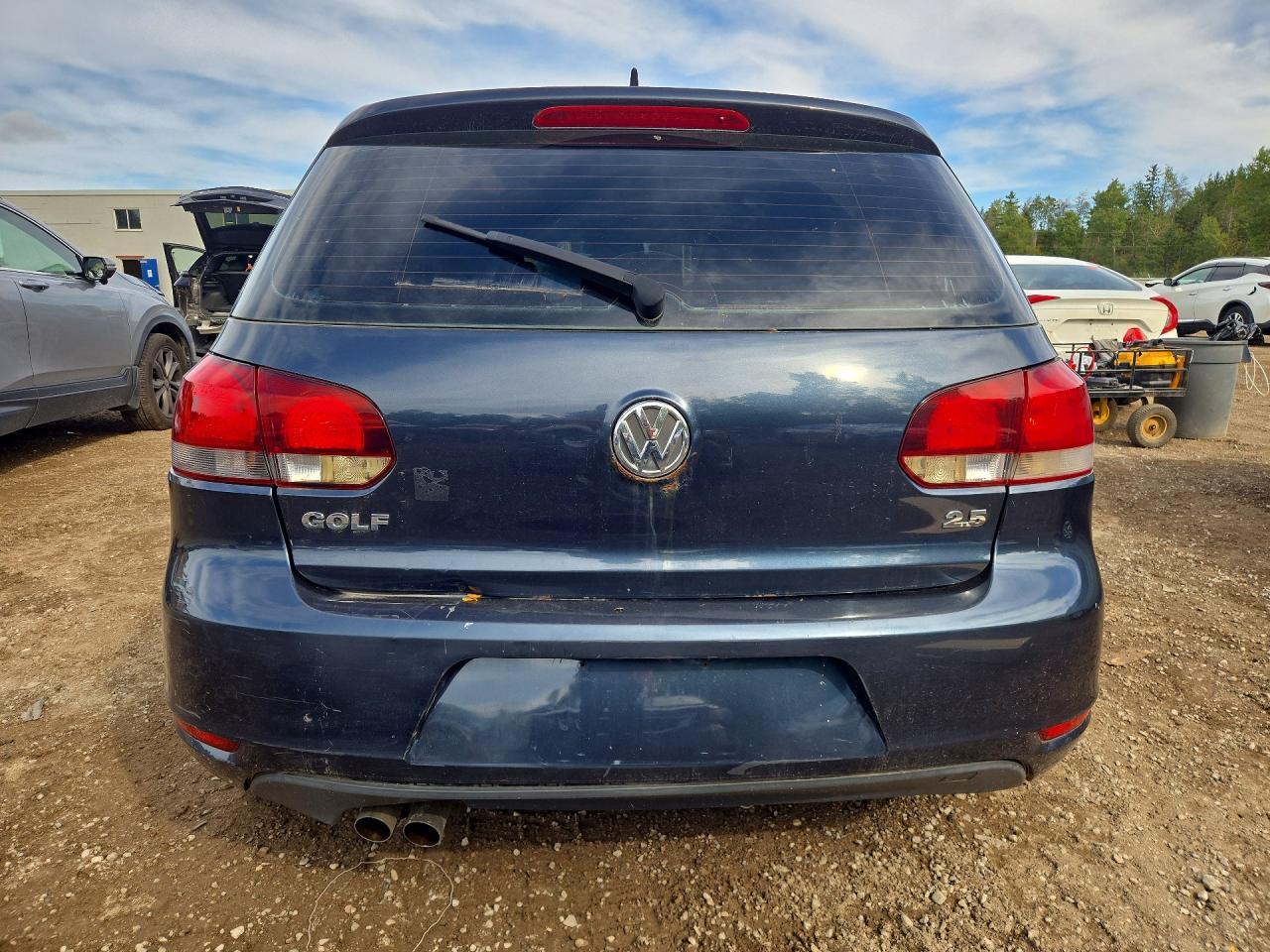 2011 Volkswagen Golf - Фото 6