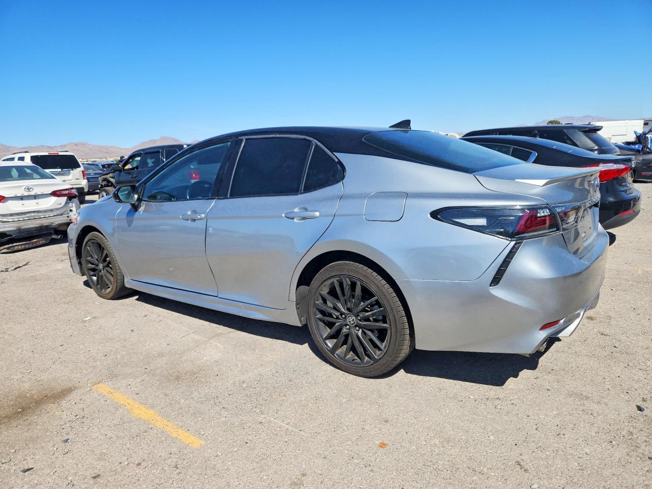 2024 Toyota Camry Xse - Фото 2