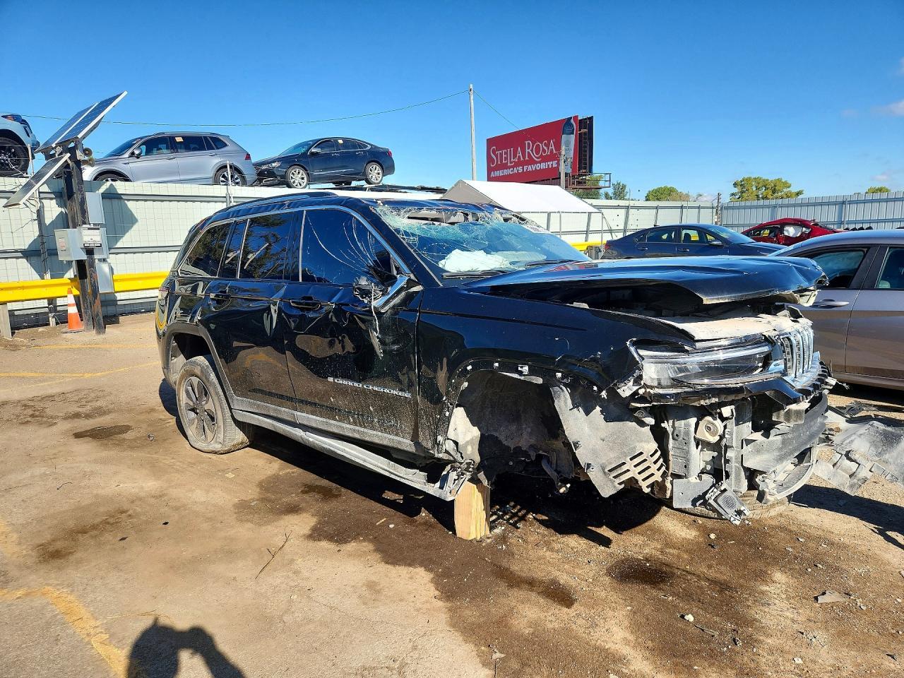 2022 Jeep Grand Cherokee Limited 4Xe - Image 4