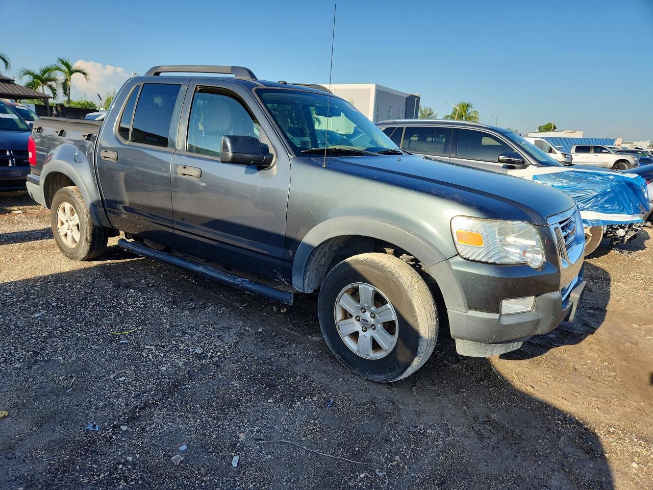 2009 Ford Explorer Sport Trac Xlt - Фото 4