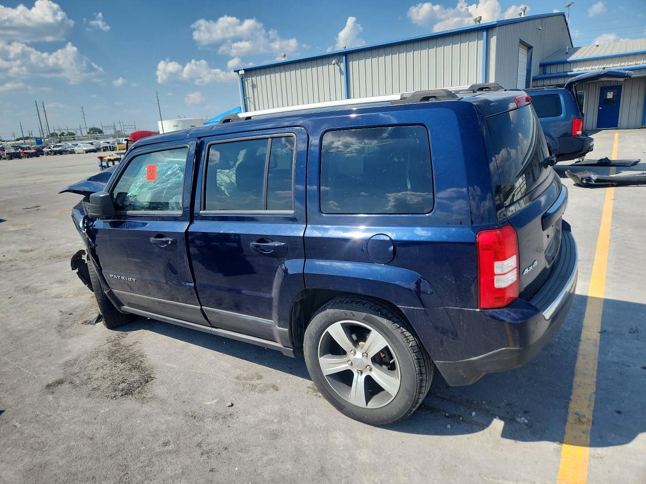 2016 Jeep Patriot Latitude - Фото 2