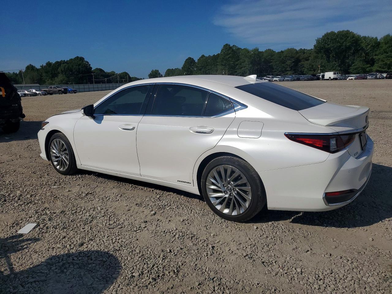 2020 Lexus Es - Фото 2
