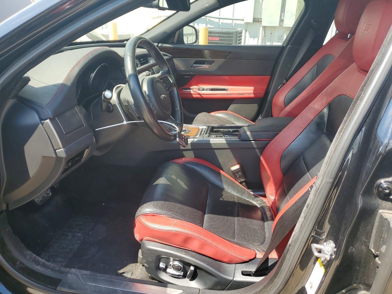 2017 Jaguar Xf S - Фото 7