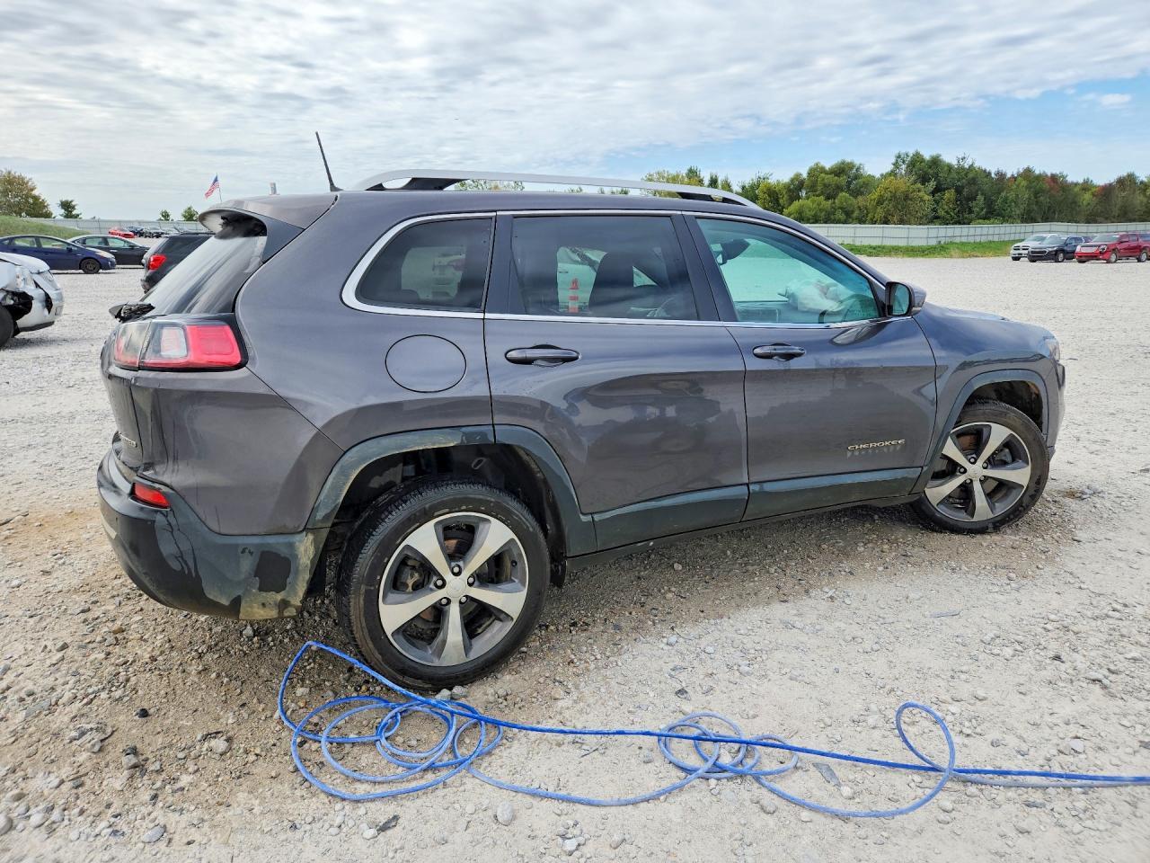 2019 Jeep Cherokee Limited - Image 3