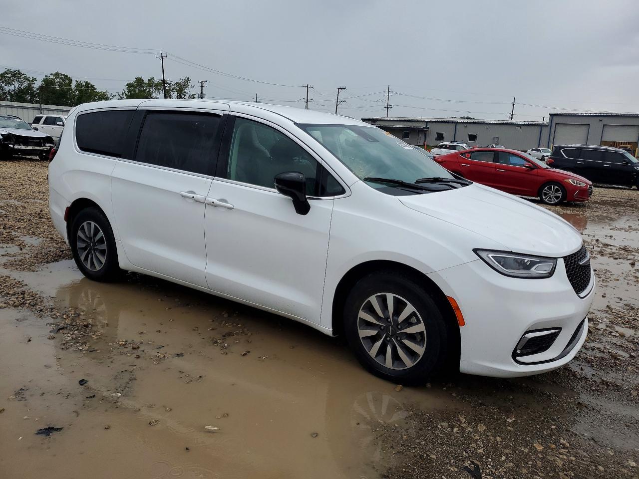2024 Chrysler Pacifica Hybrid Select - Фото 4