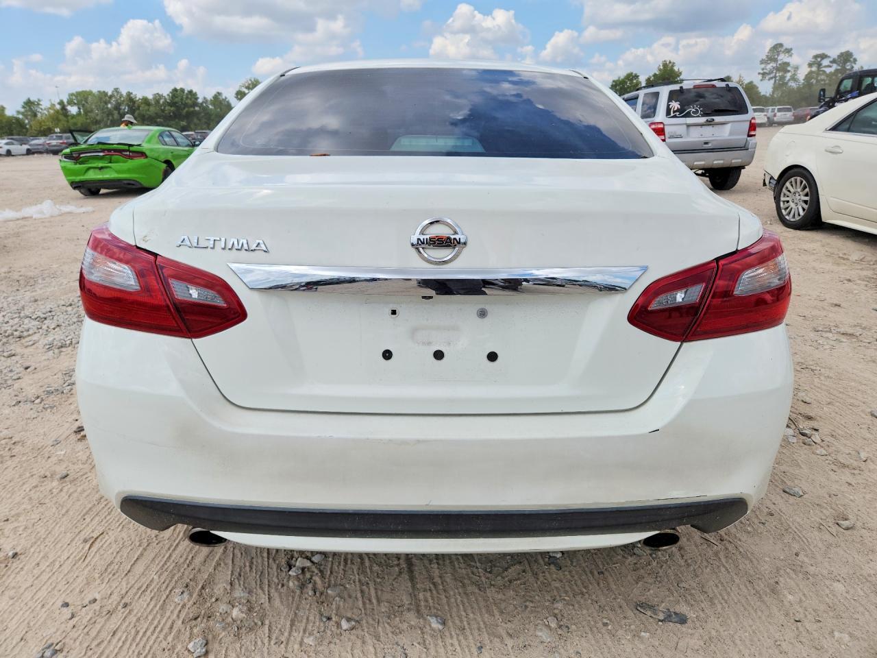 2018 Nissan Altima 2.5 S - Фото 6