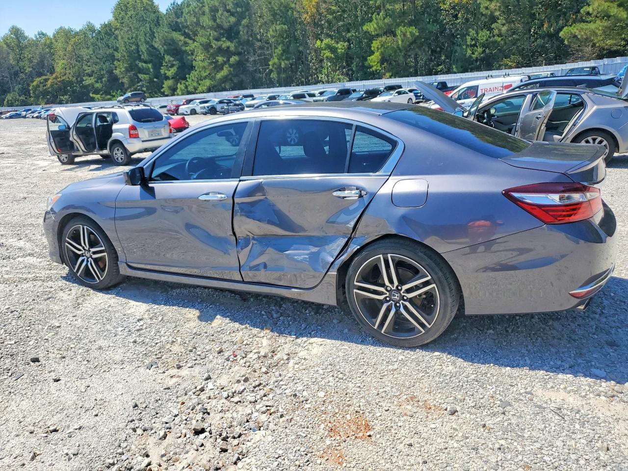 2017 Honda Accord Sport - Image 2