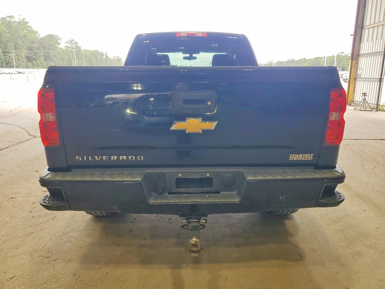 2017 Chevrolet Silverado C1500 Custom - Фото 6