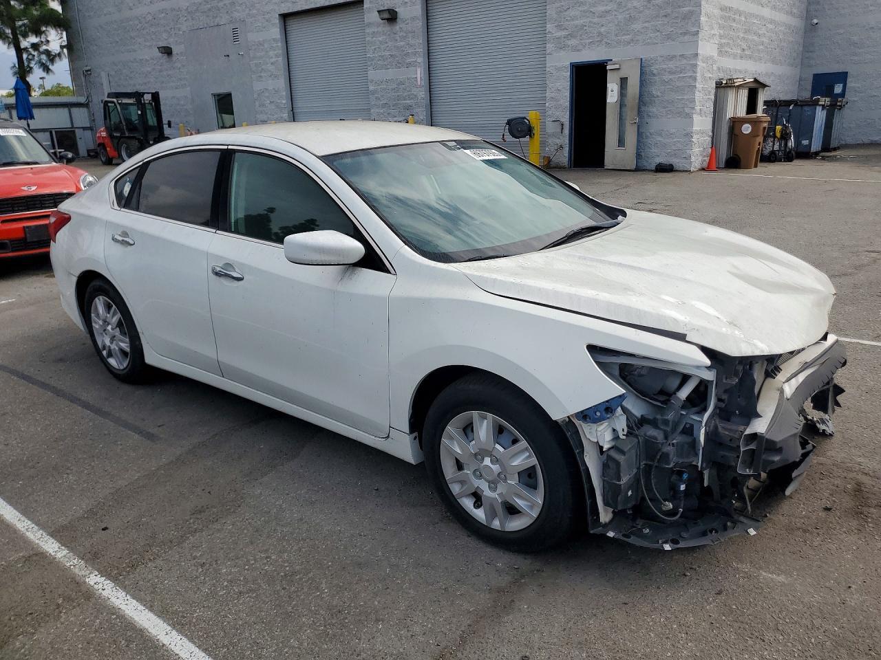 2016 Nissan Altima 2.5 S - Image 4