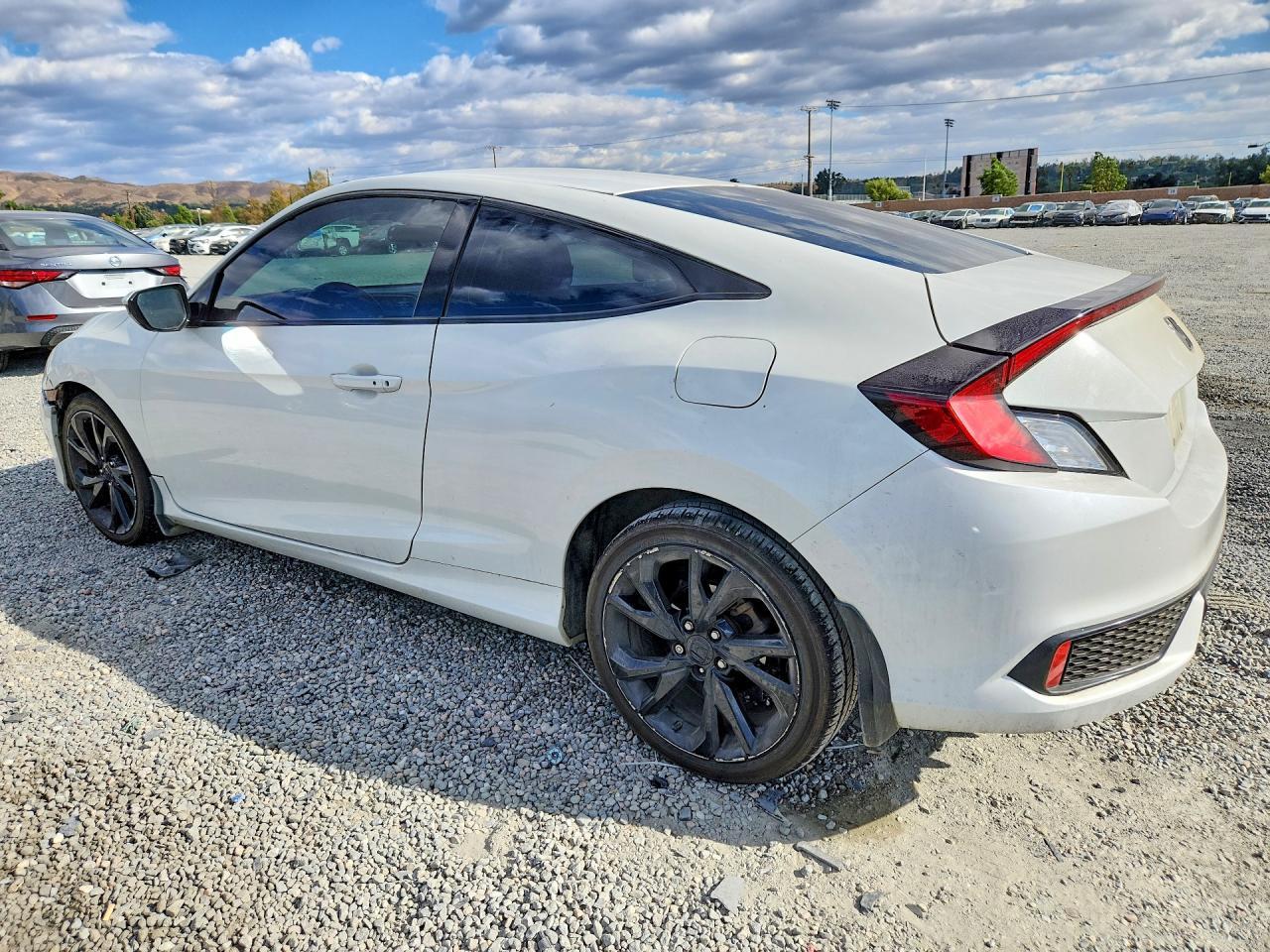 2020 Honda Civic Sport - Фото 2
