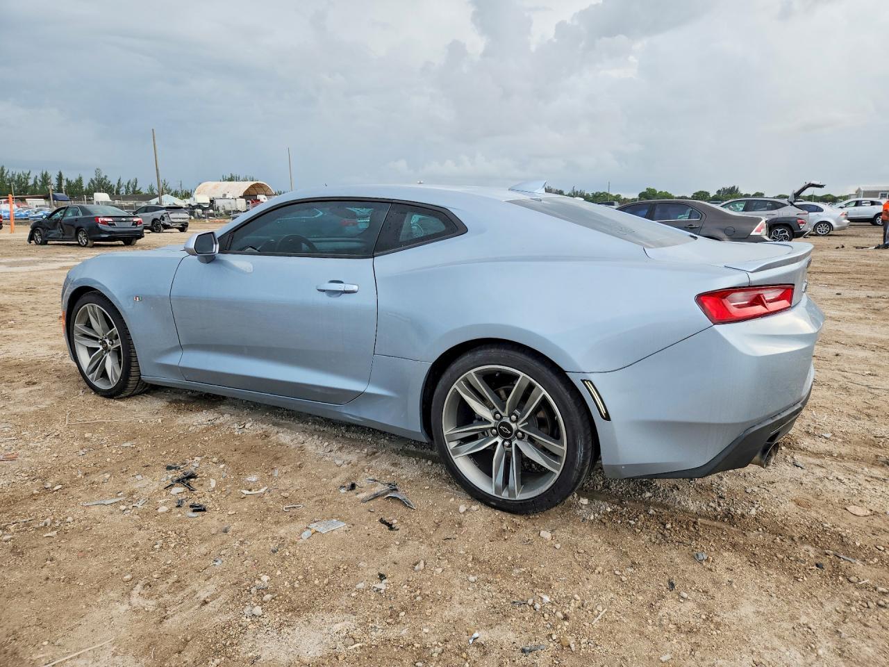 2018 Chevrolet Camaro Lt - Фото 2