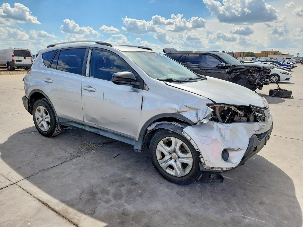 2015 Toyota Rav4 Le - Image 4