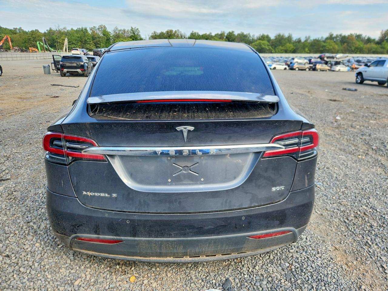 2016 Tesla Model X - Image 6