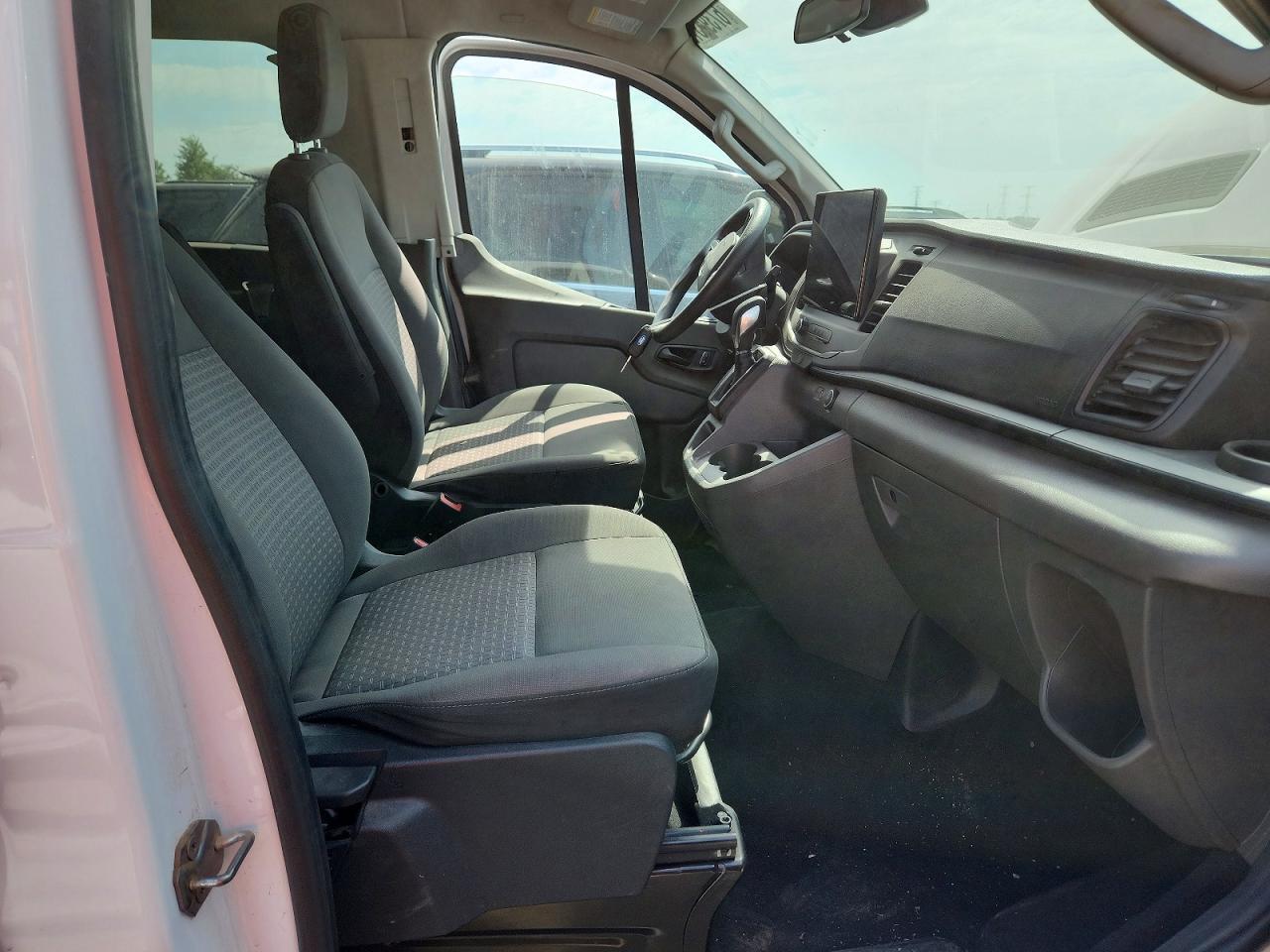 2022 Ford Transit T-350 - Фото 7