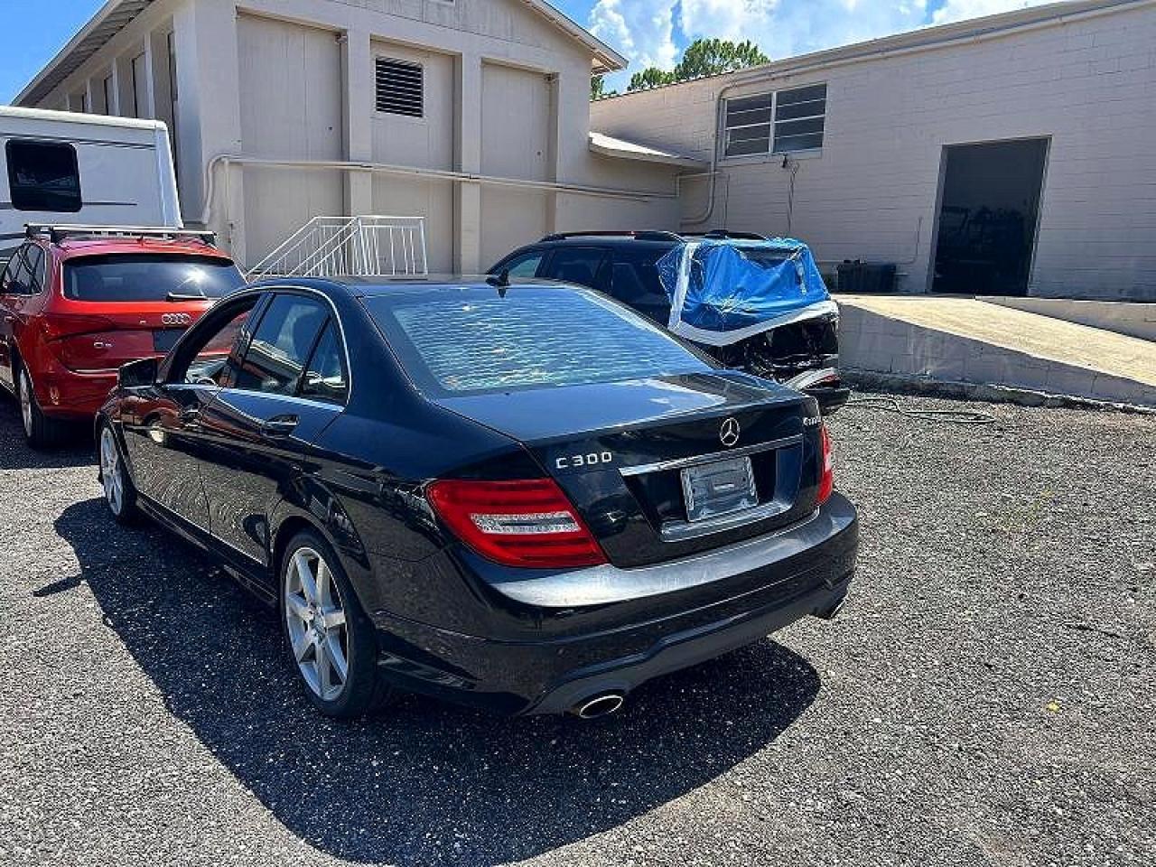2013 Mercedes-Benz C 300 4Matic - Image 3