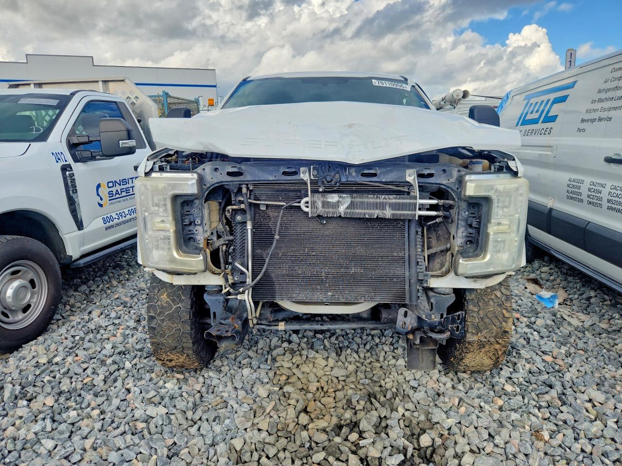 2017 Ford F250 Super Duty - Image 5
