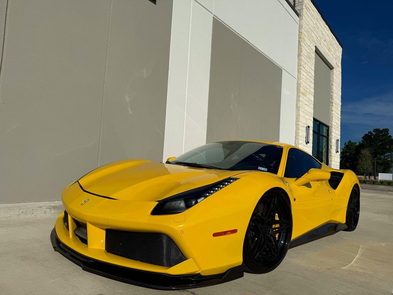 2017 Ferrari 488 Gtb - Фото 2