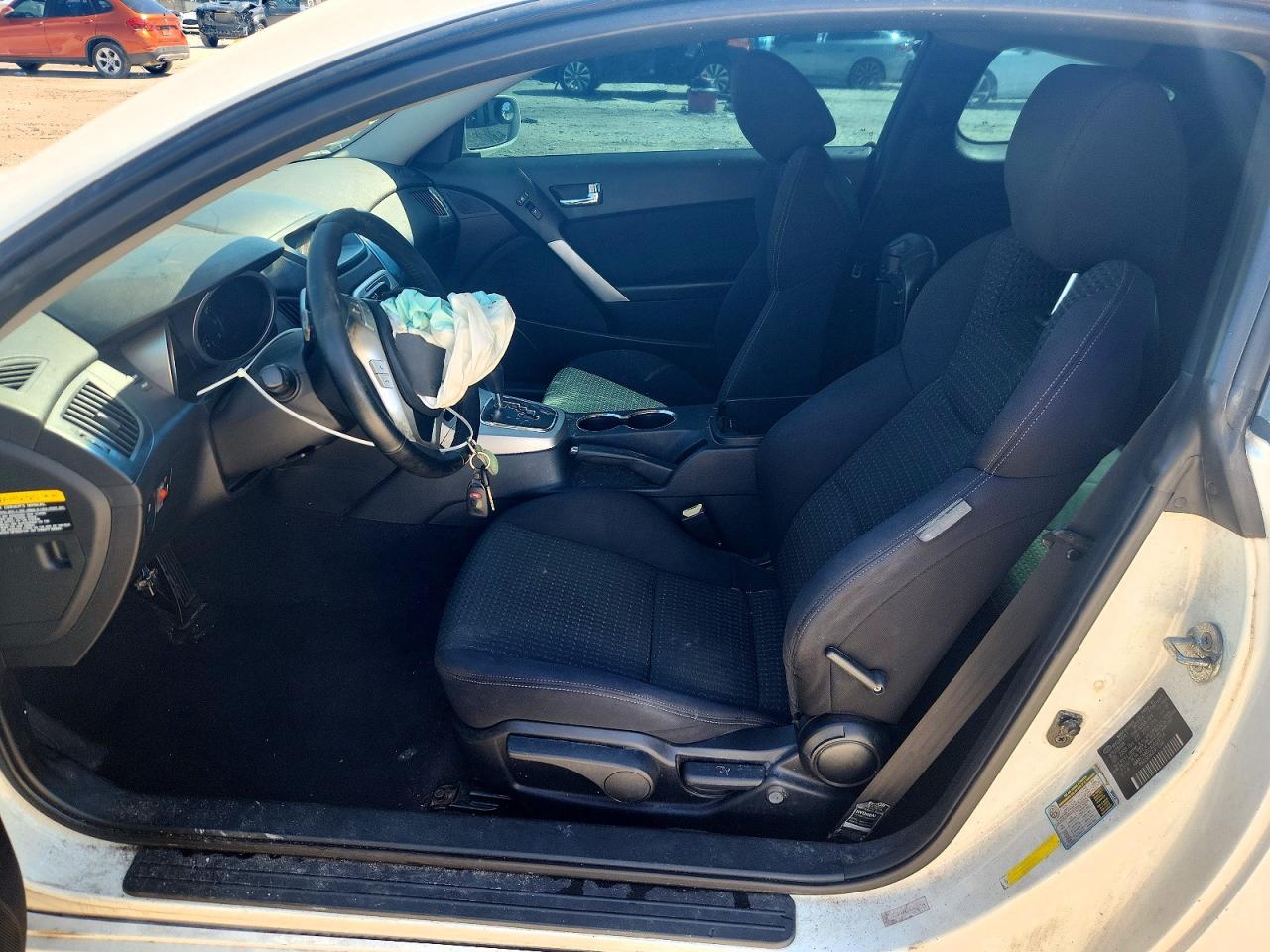 2010 Hyundai Genesis Coupe 2.0T - Image 7