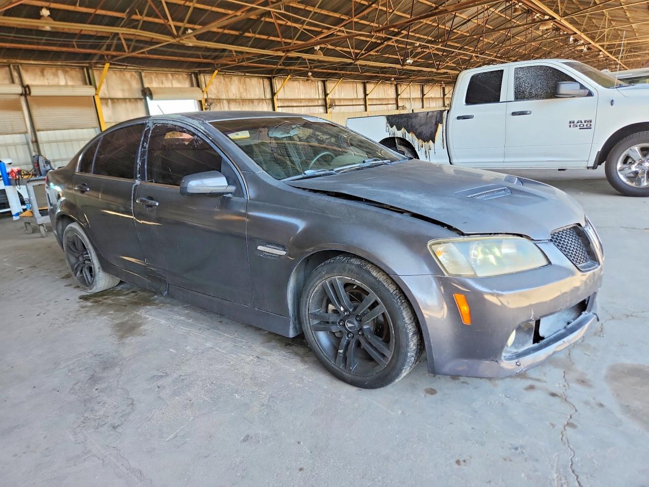 2009 Pontiac G8 - Image 4