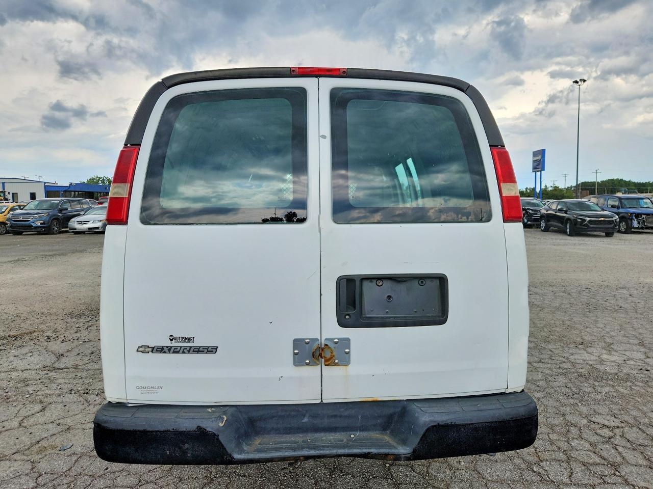 2007 Chevrolet Express - Delivery Van - Фото 6