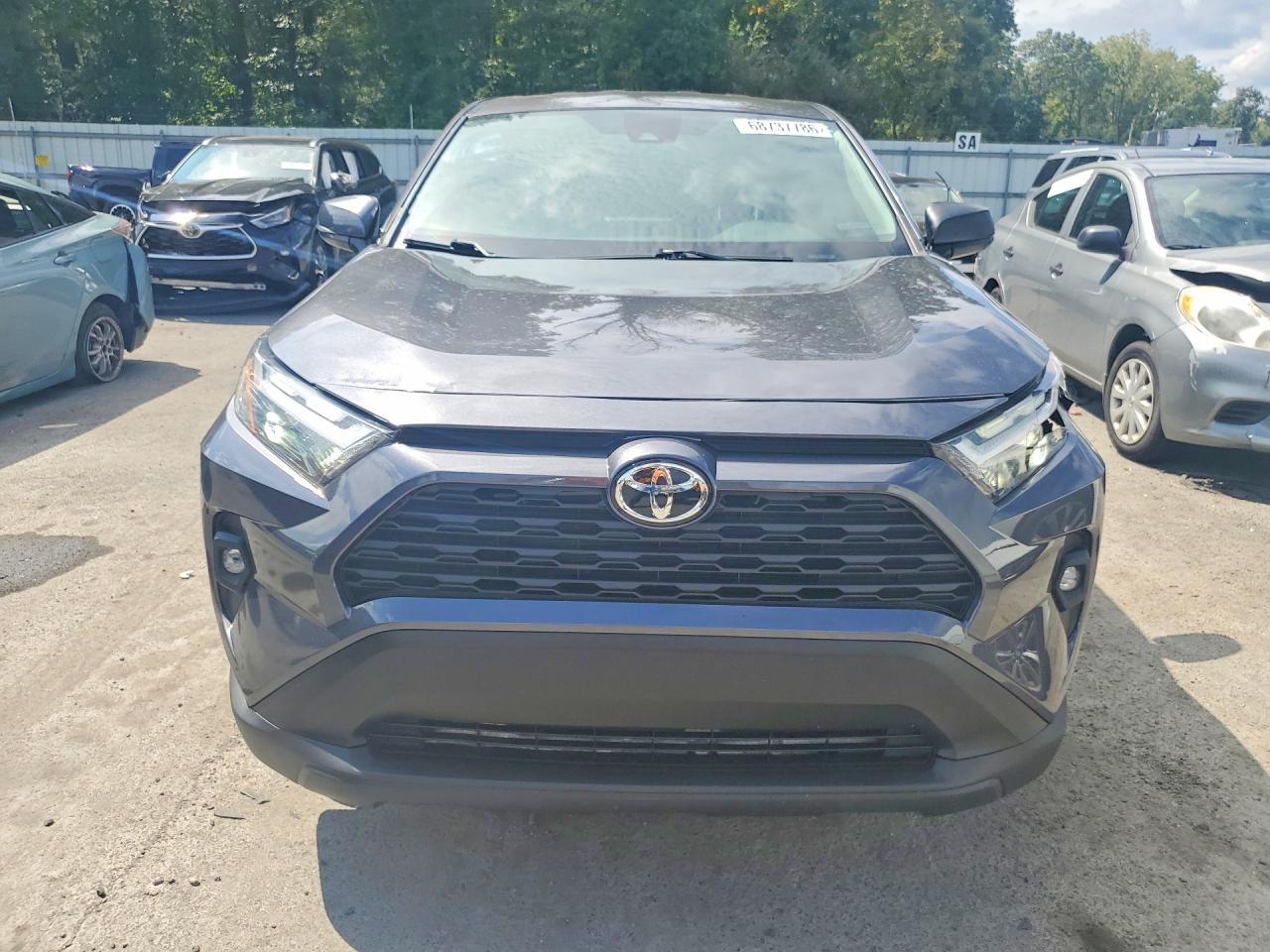 2023 Toyota Rav4 Le - Image 5