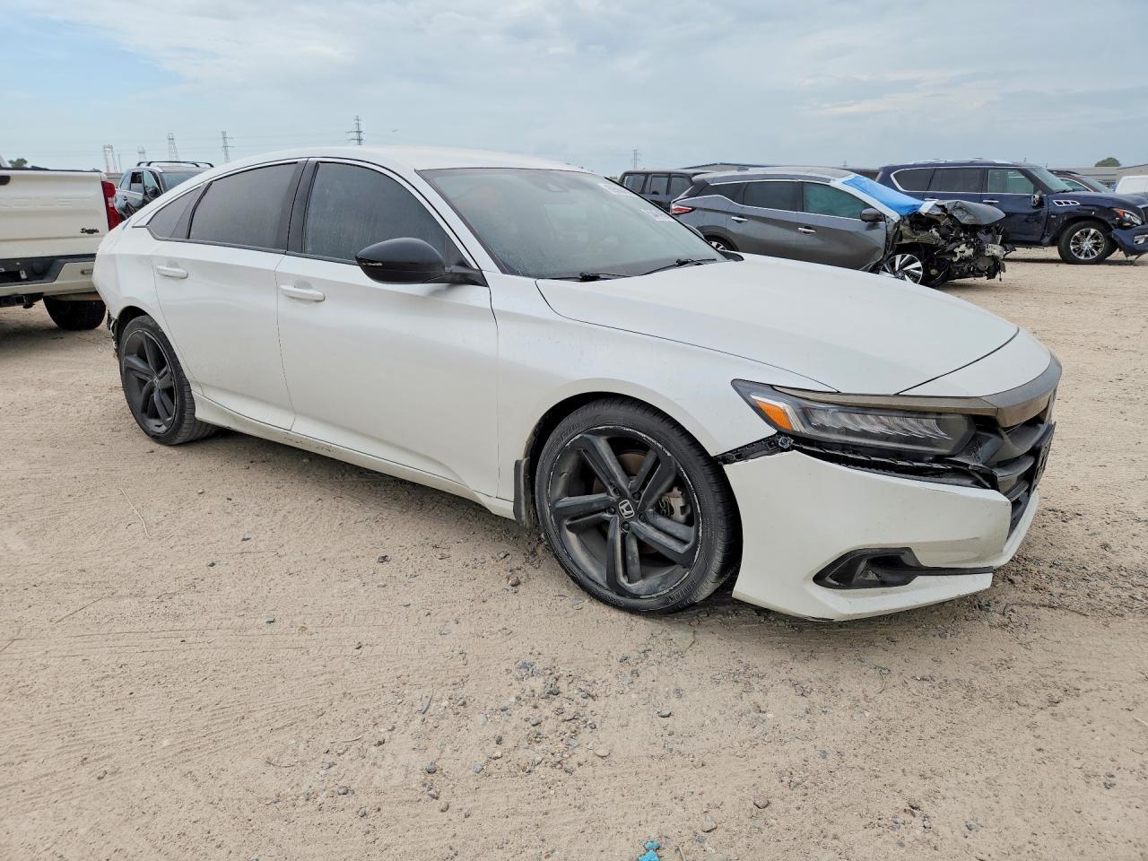 2021 Honda Accord Sport - Image 4