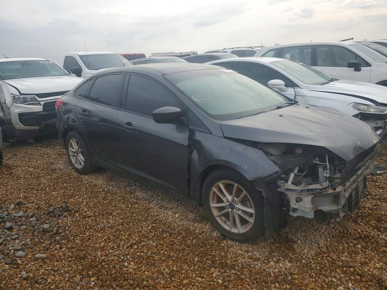 2018 Ford Focus Se - Image 4