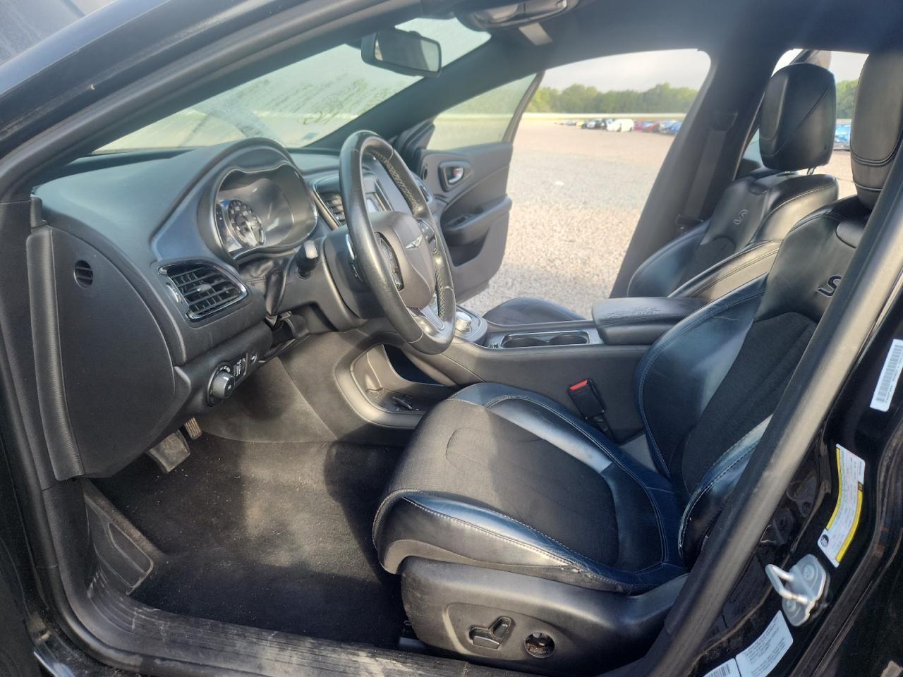 2016 Chrysler 200 S - Фото 7