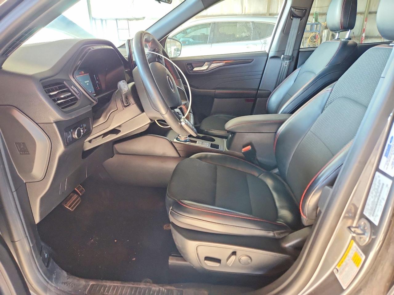 2024 Ford Escape St Line - Image 7