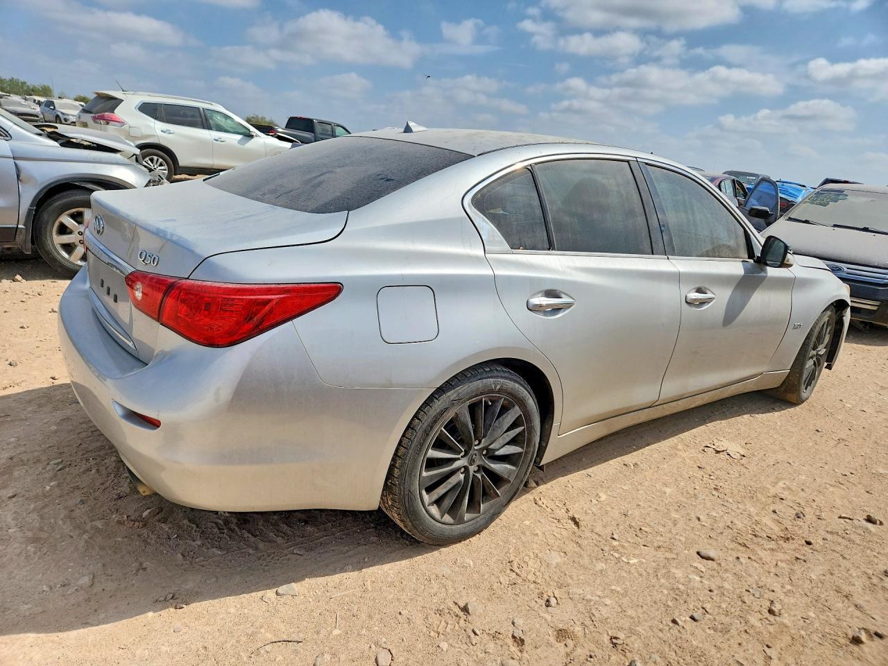 2017 Infiniti Q50 3.0T Signature Edition - Фото 3