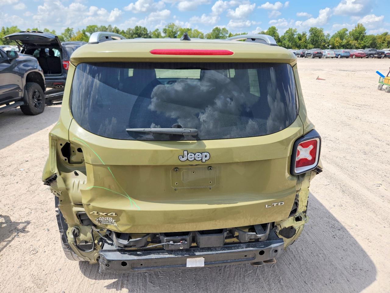 2015 Jeep Renegade Limited - Image 6