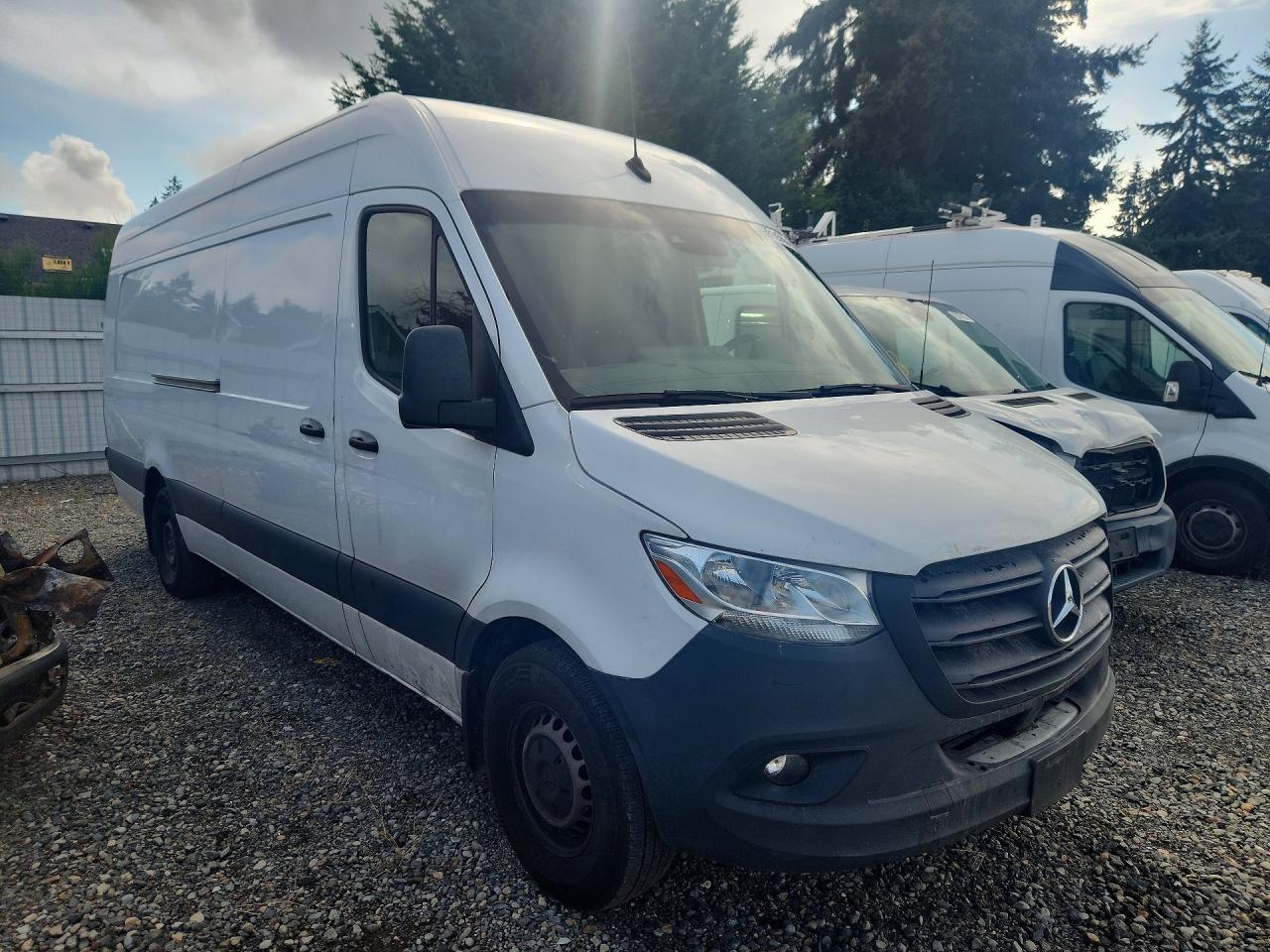 2023 Mercedes-Benz Sprinter 2500 - Image 4