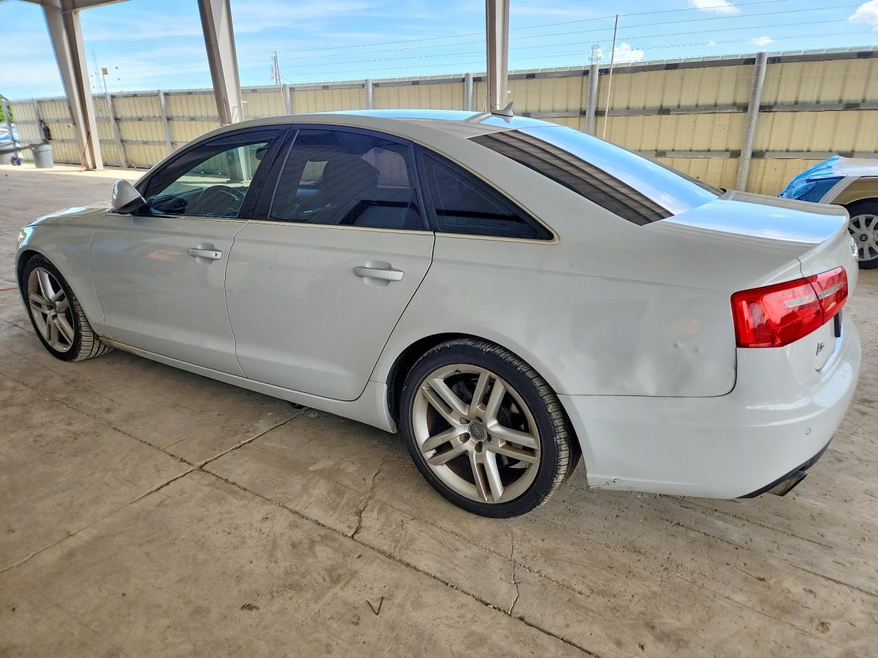 2014 Audi A6 Premium Plus - Фото 2