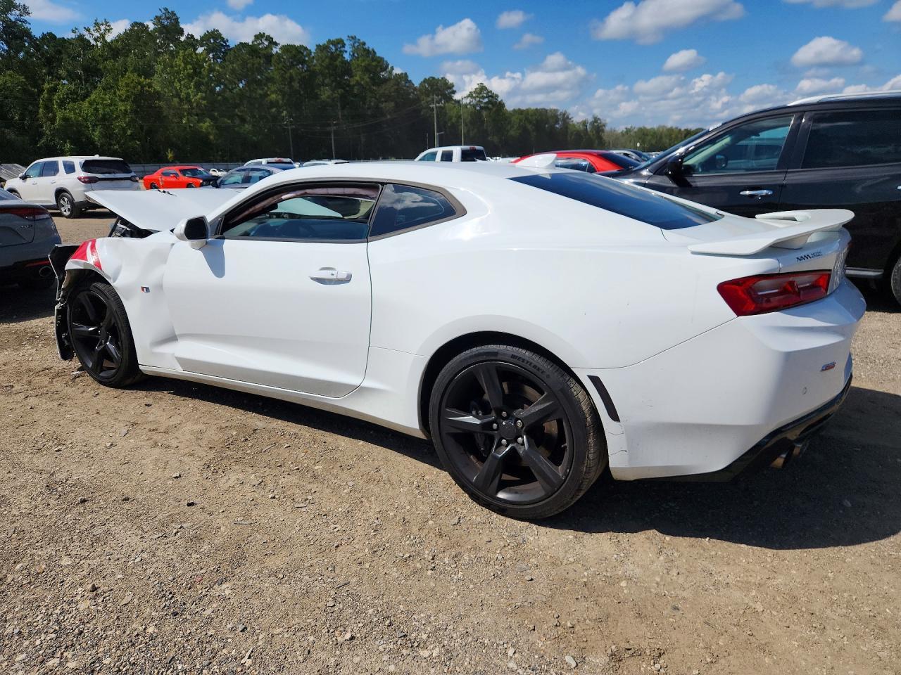 2016 Chevrolet Camaro Ss - Image 2