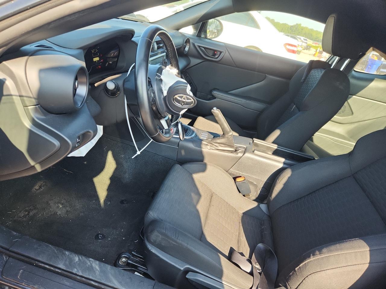 2022 Toyota Gr86 Base - Фото 7
