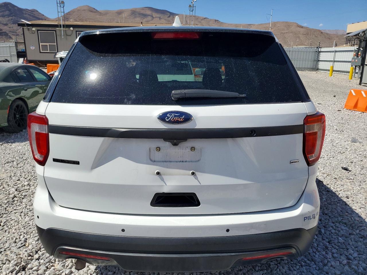 2016 Ford Explorer Police Interceptor - Image 6