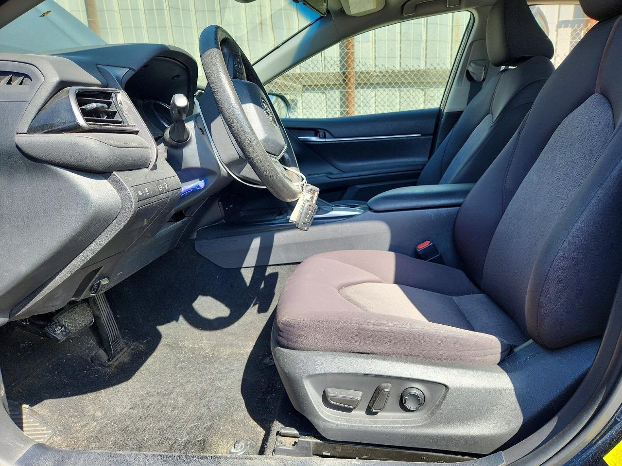 2020 Toyota Camry Le - Image 7