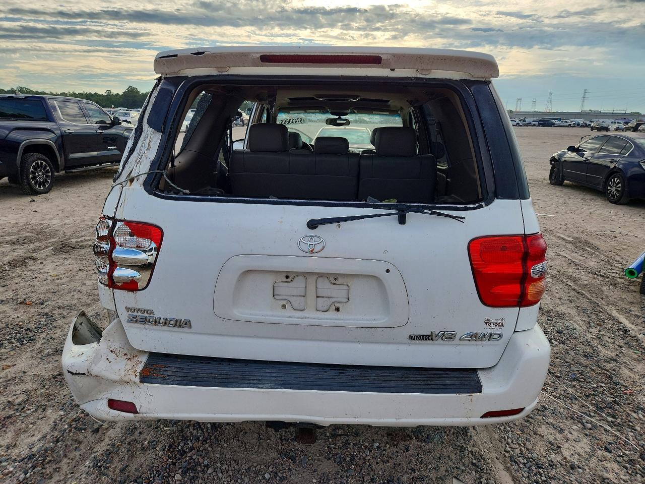2003 Toyota Sequoia Limited - Фото 6