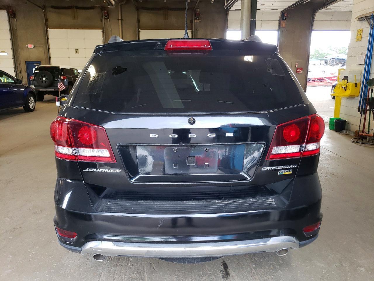 2018 Dodge Journey Crossroad - Фото 6