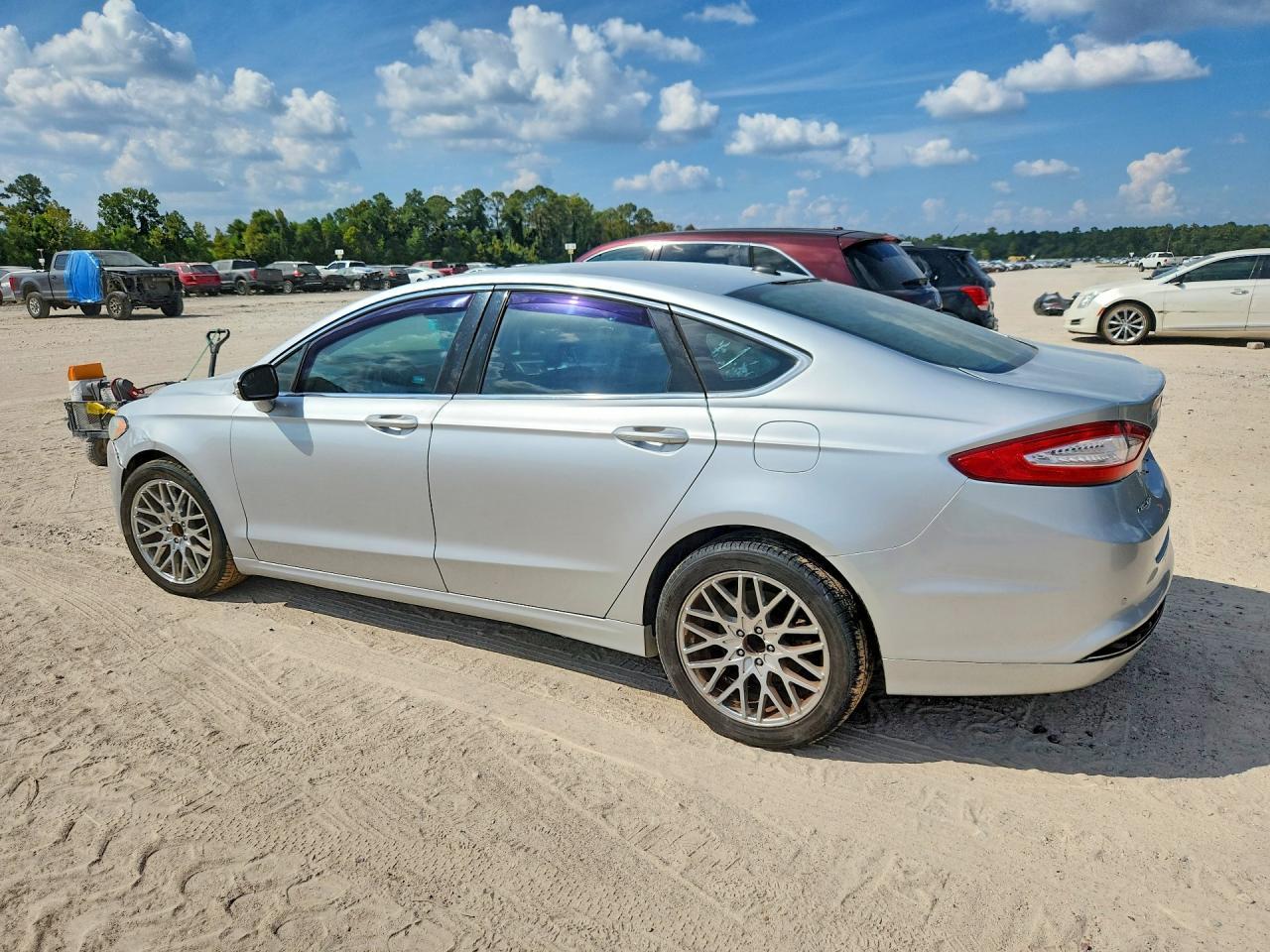 2016 Ford Fusion Se - Фото 2