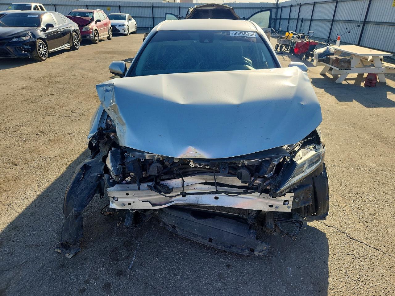 2019 Toyota Camry Se - Image 5